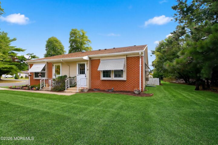Property Photo:  11 Spring Street  NJ 08759 