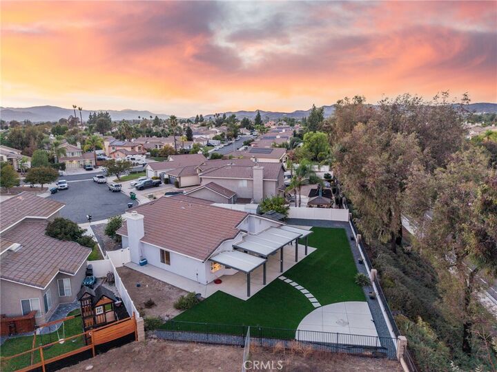 Property Photo:  25560 Timbertree Court  CA 92563 