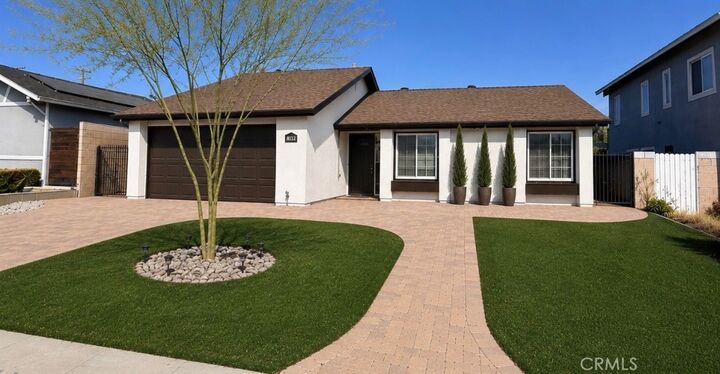 Property Photo:  812 De Jur Street  CA 92821 