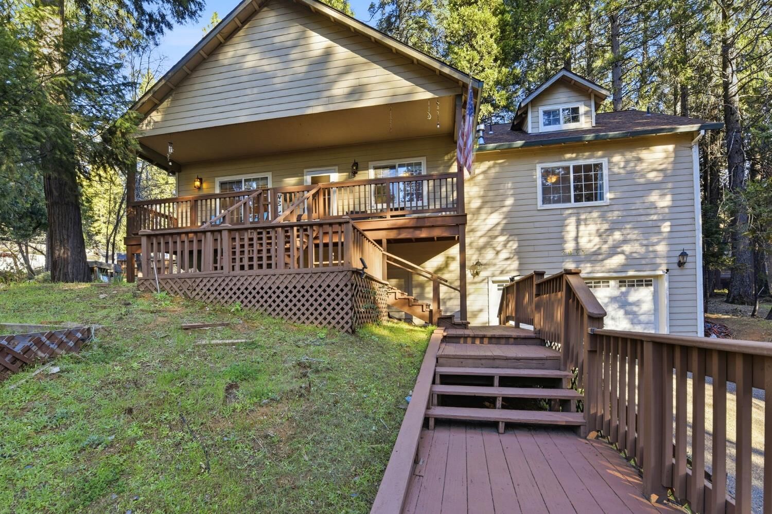 Property Photo:  2845 Viona Road  CA 95726 