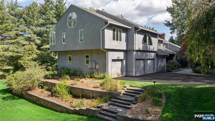 Property Photo:  22 Angela Court  NJ 07677 