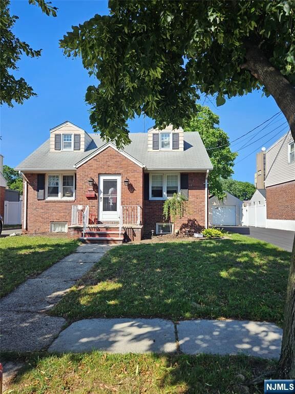 Property Photo:  102 Oldis Street  NJ 07662 