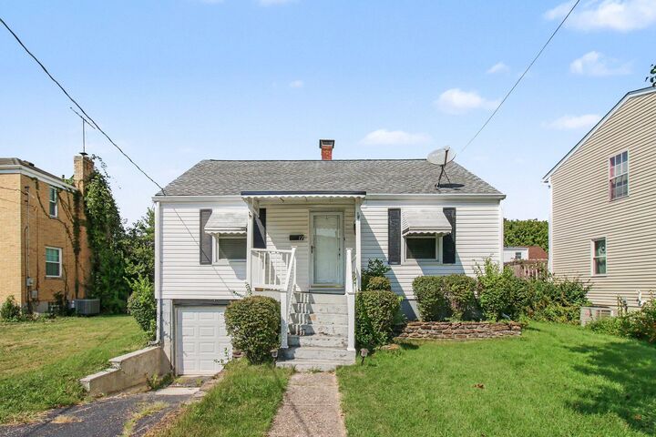 Property Photo:  12 Gail Court  KY 41015 