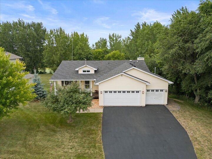 Property Photo: 921 Aspen Lane MN 55363