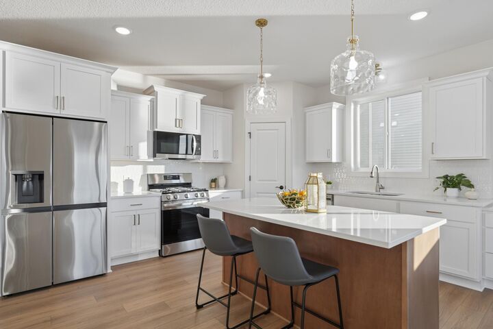 Property Photo: 1703 Spruce Street MN 55024