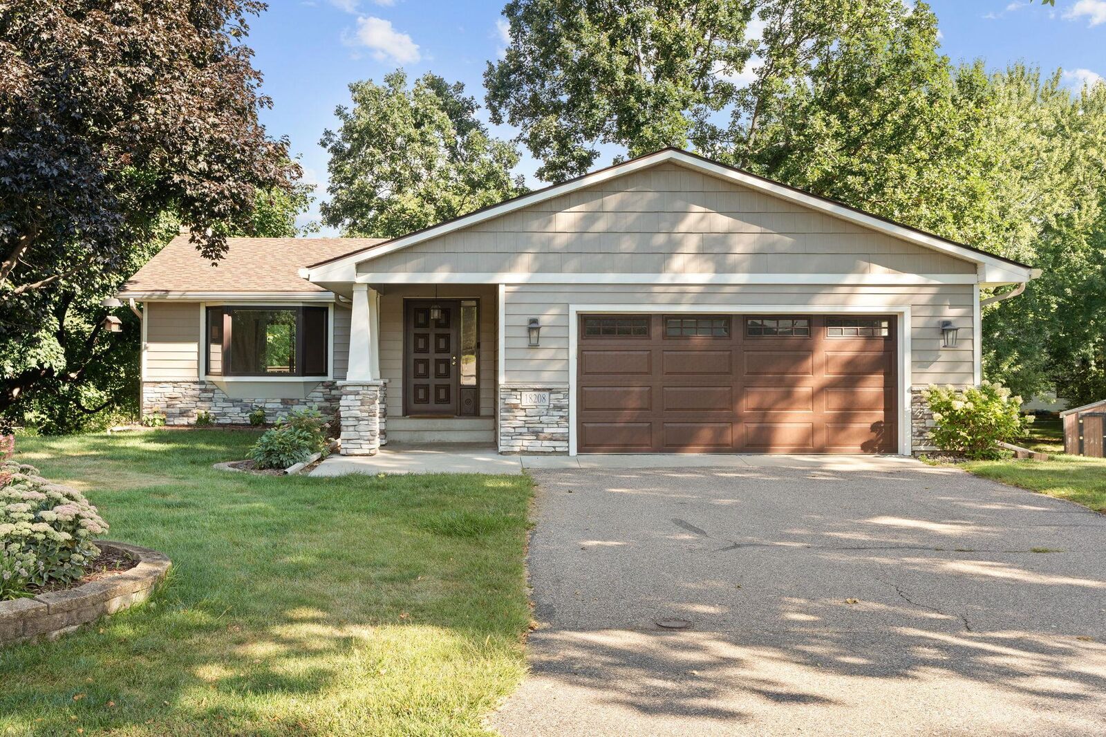 Property Photo: 18208 Valley View Road MN 55346