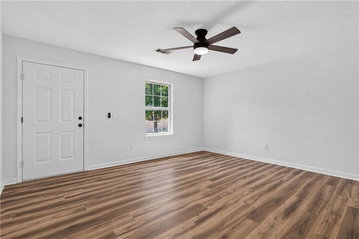 Property Photo:  3302 SW Victoria Place D  AR 72712 
