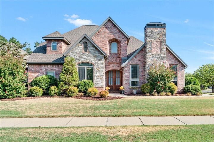 Property Photo:  1700 SW Gosford Avenue  AR 72713 