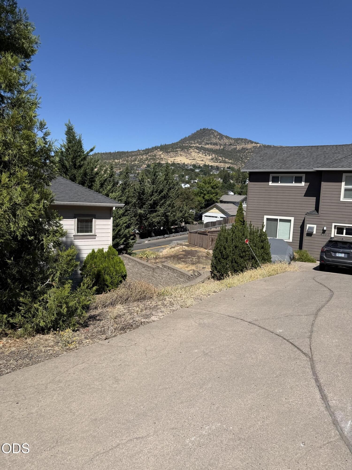 Property Photo: 4101 Barbara Jean Way OR 97504