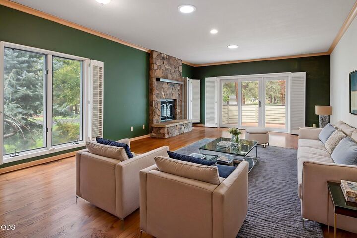 Property Photo:  60750 Breckenridge Street  OR 97702 