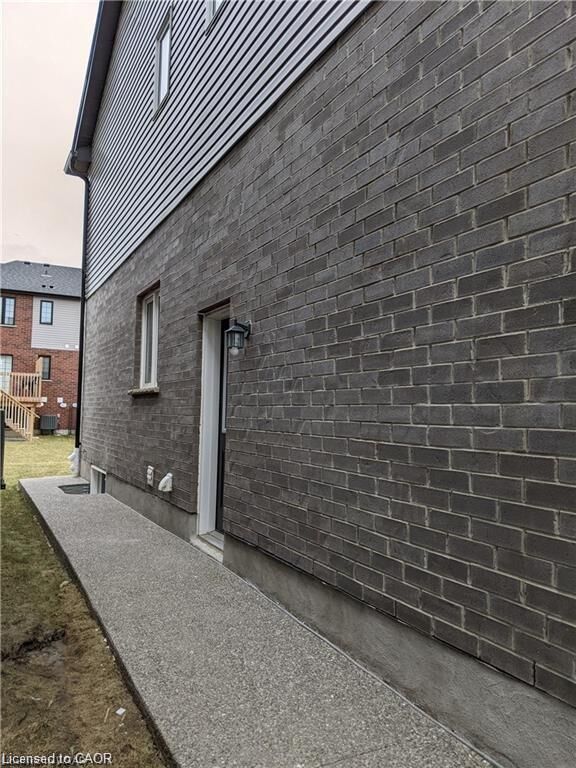 Property Photo:  727 Thomas Slee Drive  ON N2P 0J4 