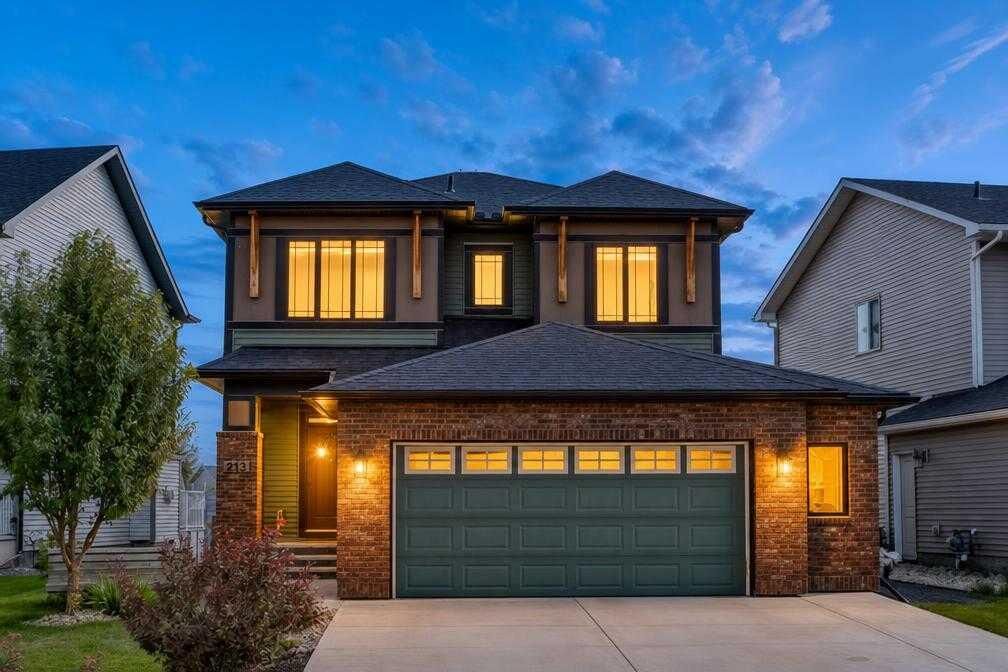 Property Photo:  213 Vista Drive  AB T0M 0S0 