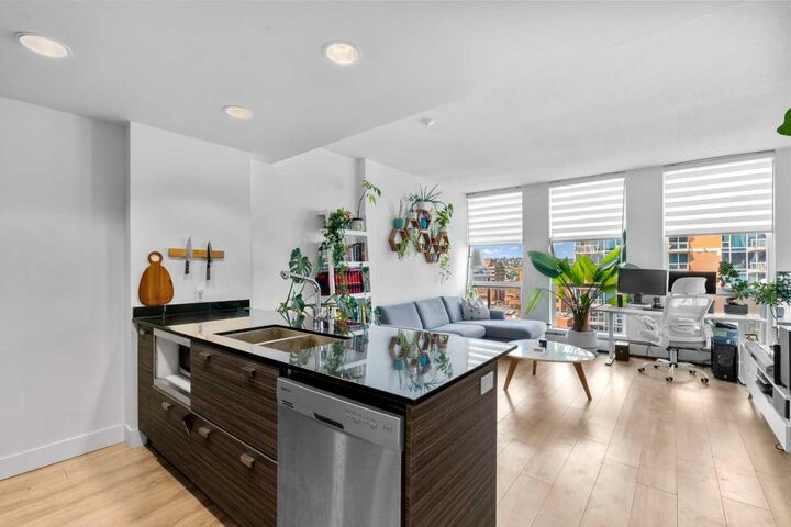 Property Photo:  1500 7 Street SW 905  AB T2R 1A7 