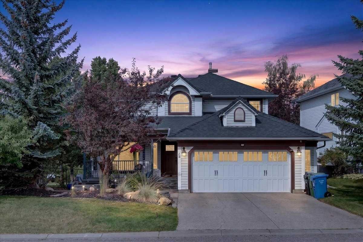 Property Photo:  16 Rocky Ridge Landing NW  AB T3G 4E3 