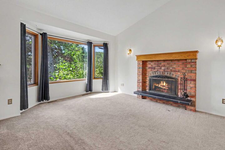 Property Photo: 88 Woodfern Rise SW AB T2W 4S2