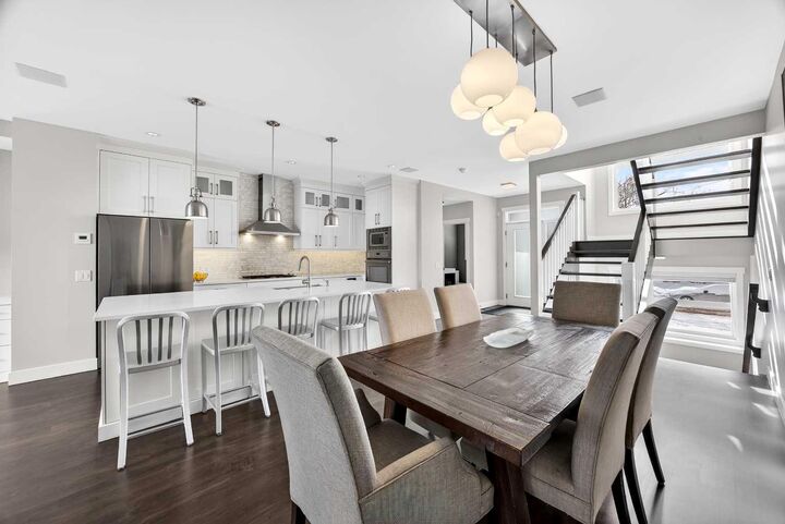 Property Photo:  1410 21 Avenue NW  AB T2M 1L6 