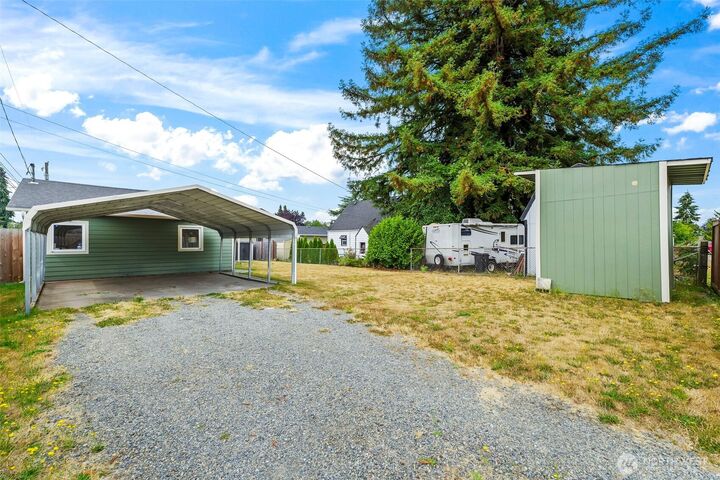 Property Photo:  5910 E J Street  WA 98404 