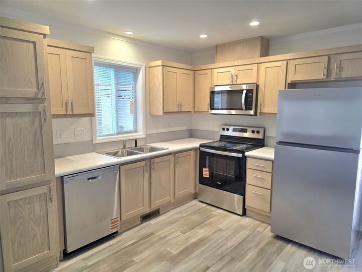 Property Photo:  17114  153rd Avenue SE 19  WA 98597 