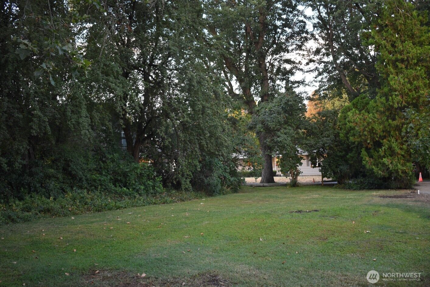 Property Photo: 104 Chateau Lane WA 99362