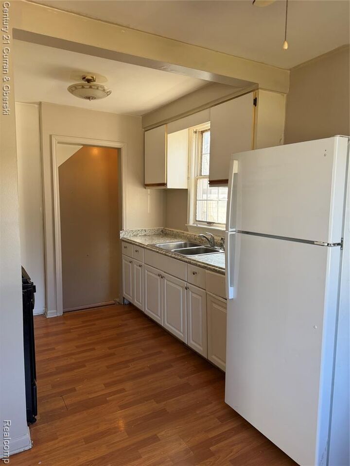Property Photo:  7612 Hazelton Street  MI 48127 