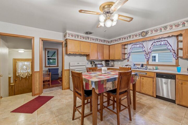 Property Photo:  253 S Madison Street  WI 53963 