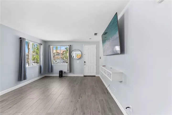 Property Photo:  33129 Shoreline  CA 92530 