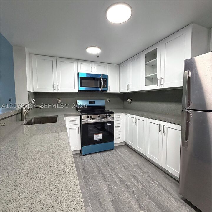 Property Photo: 120 S Douglas Rd 405 FL 33134