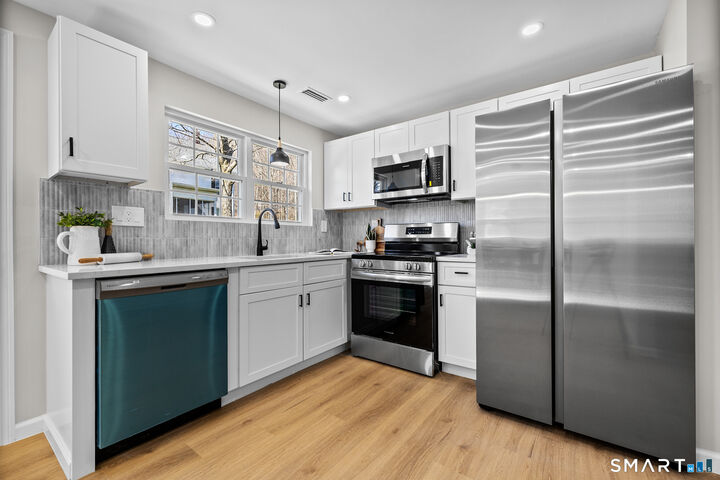 Property Photo: 354 Vernon Street CT 06042