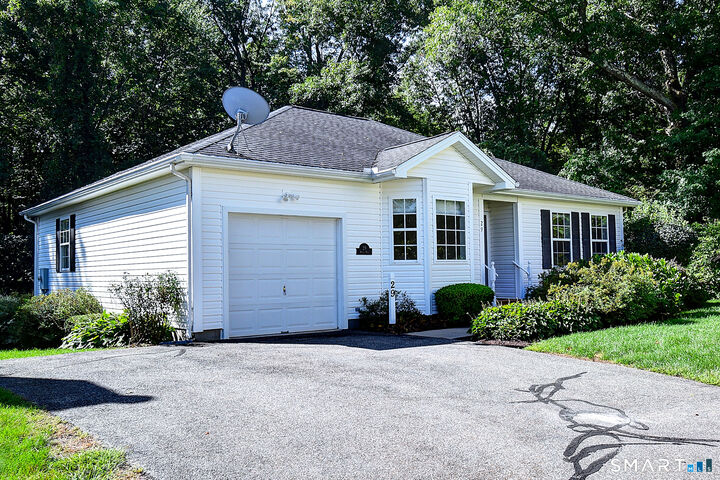 Property Photo: 29 Windy Hill Lane 29 CT 06067