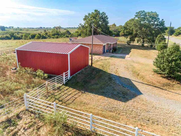 Property Photo:  8105 N Rose Road  OK 74032 