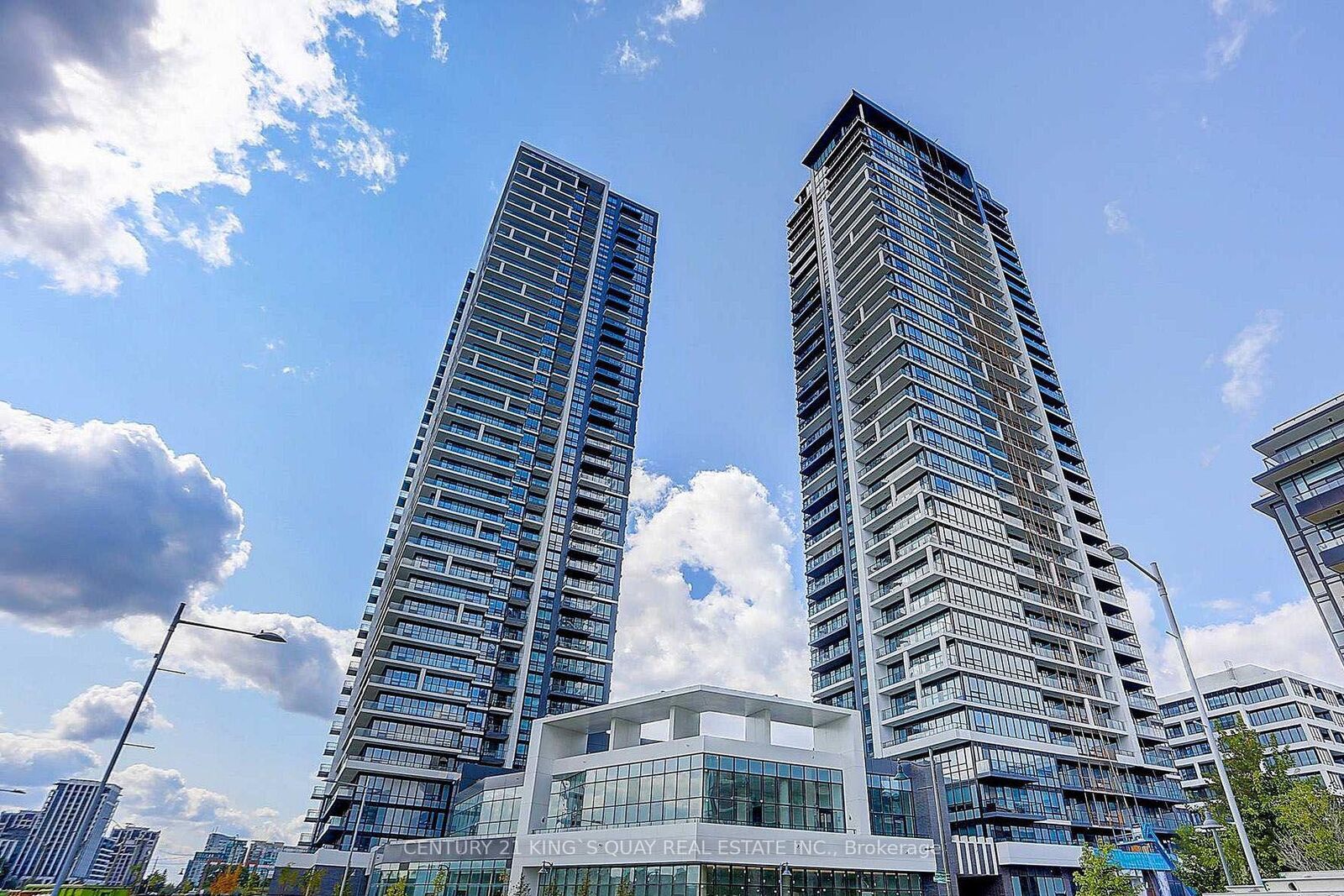 Photo de la propriété:  8 Water Walk Drive 2206  ON L3R 6L4 