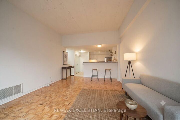 Property Photo:  1401 Dupont Street 624  ON M6H 4J7 
