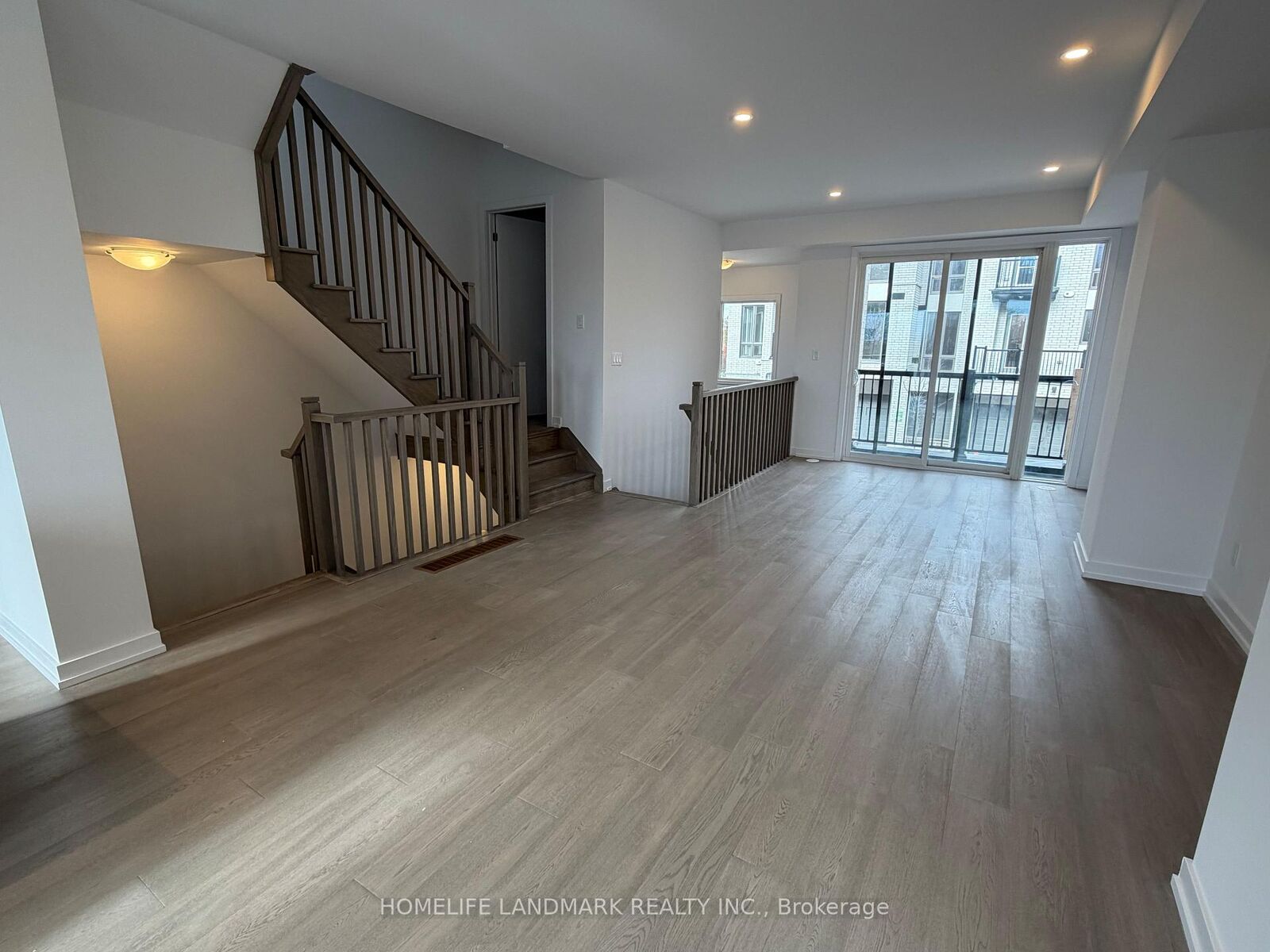 Property Photo: 11 Bancroft Lane ON L4E 1M1