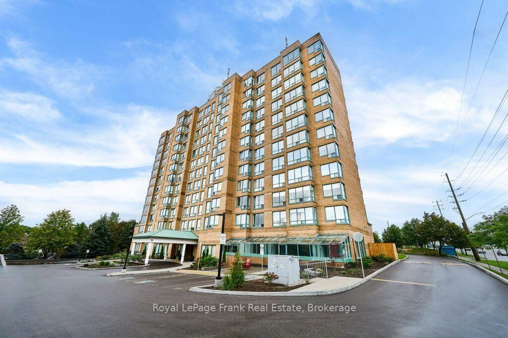 Property Photo:  711 Rossland Road E 806  ON L1N 8Z1 