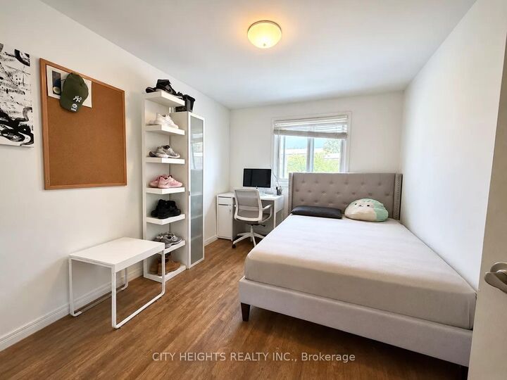 Property Photo:  40 Wild Briarway Way 40  ON M2J 2L2 