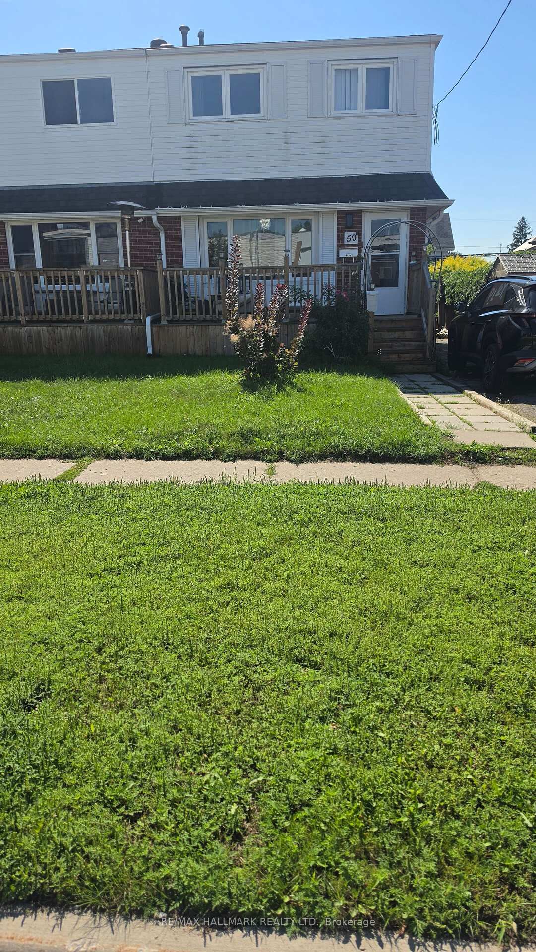 Property Photo:  59 Russett Avenue  ON L1G 3R4 