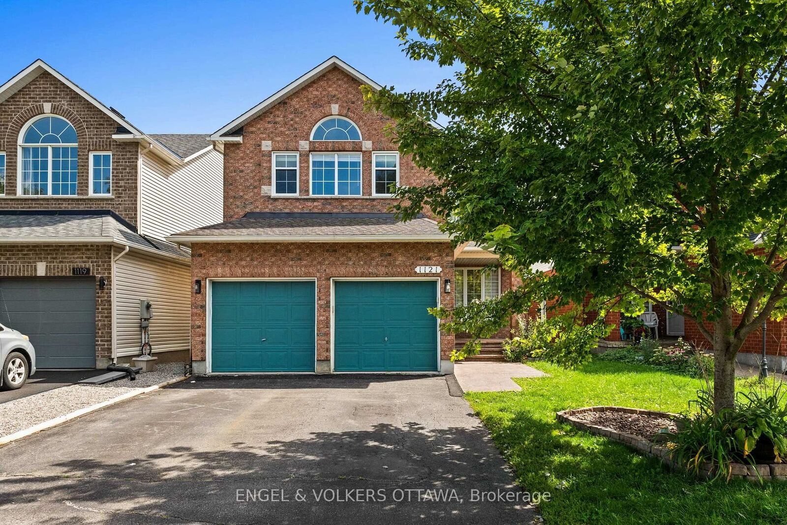 Property Photo:  1121 Rocky Harbour Crescent  ON K1V 1V4 