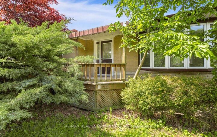 Property Photo:  474 Seaton Drive  ON L6L 3Y5 