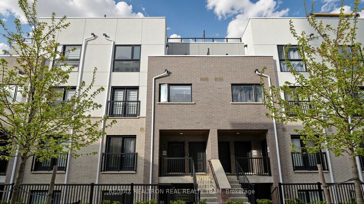 Property Photo:  349 Wheat Boom Drive 333  ON L6H 7X5 