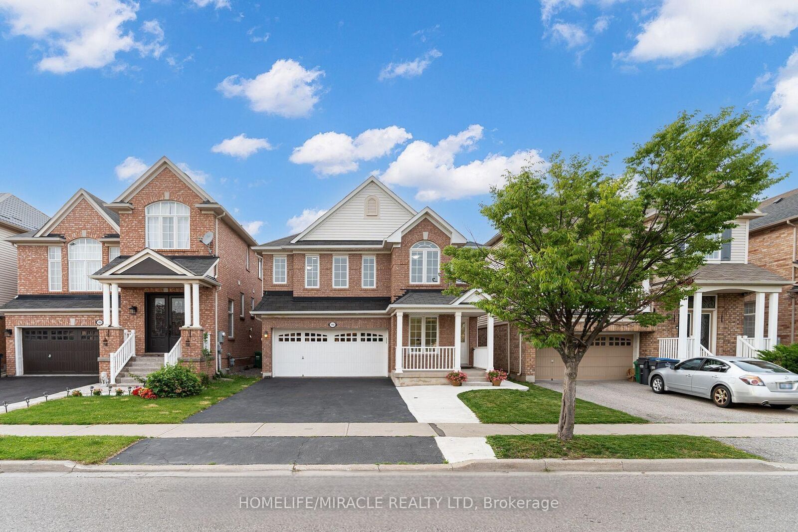 Property Photo:  190 Fandango Drive Upper  ON L6X 0L3 