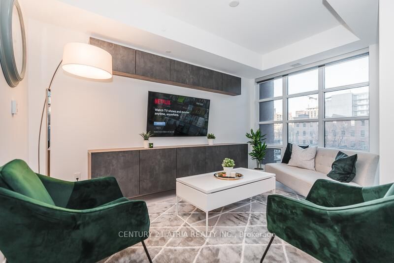 Property Photo:  501 Adelaide Street 404  ON M5V 0R3 