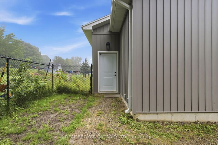 Property Photo:  296 St Ann Avenue  ON N0B 2L0 