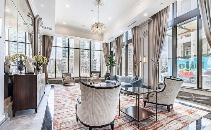 Photo de la propriété:  30 Elm Drive 3601  ON L5B 0N6 
