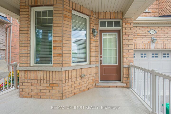 Property Photo:  23 Merrickville Way  ON L6Y 0V5 