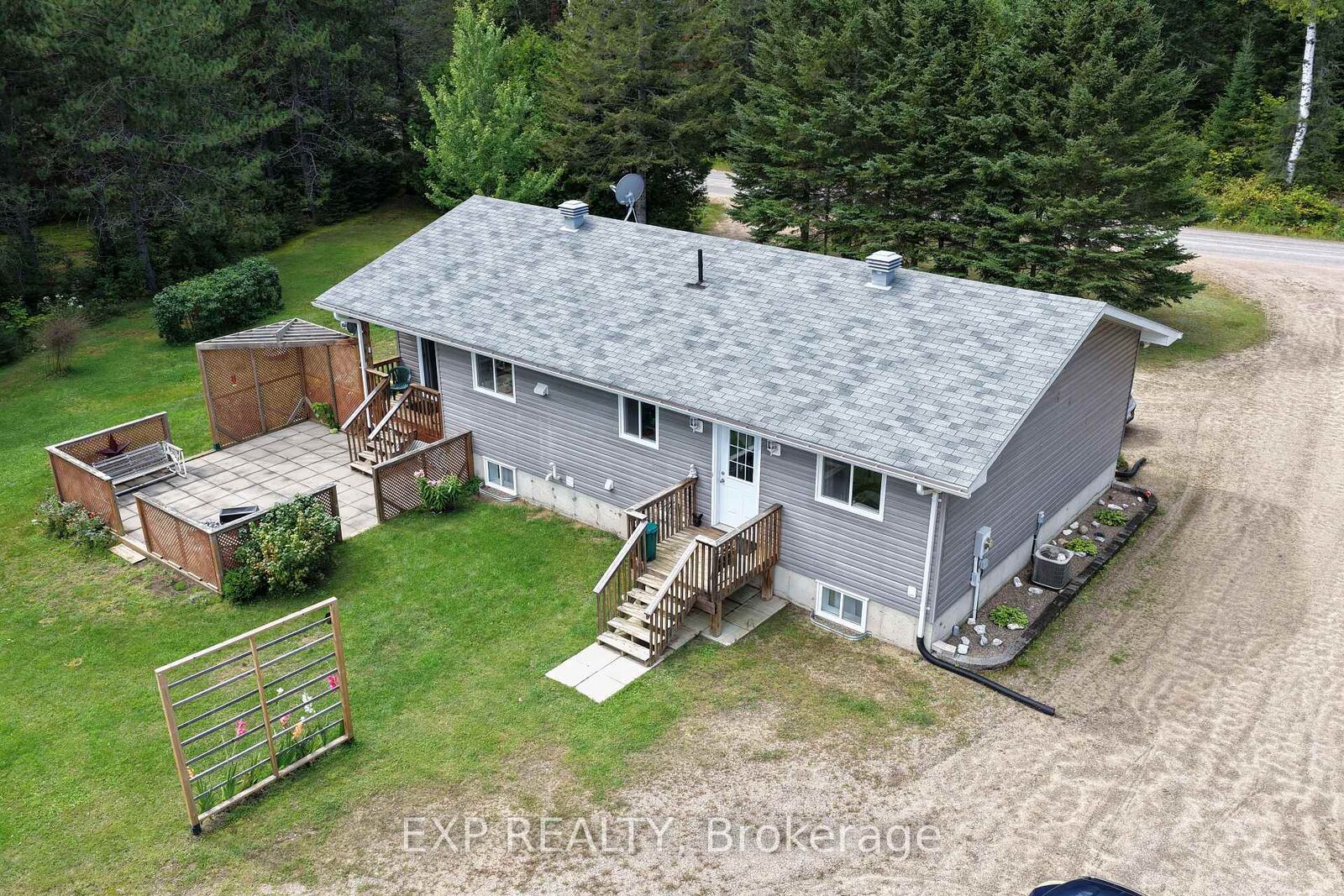Property Photo: 716 Cybulski Road ON K0J 1B0
