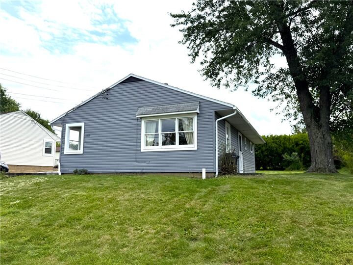 Property Photo:  1117 Maine Ave  PA 15001 