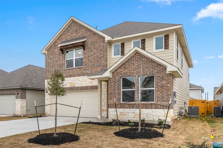 Property Photo:  135 Arlington Park Loop  TX 78634 