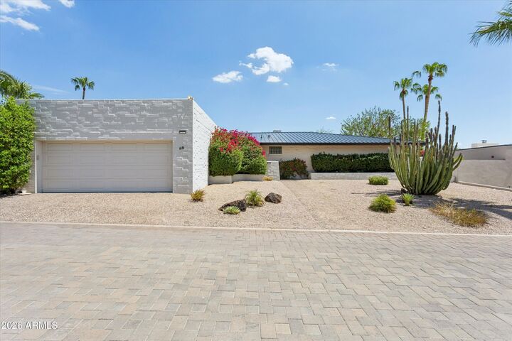 Property Photo: 5434 E Lincoln Drive 33 AZ 85253