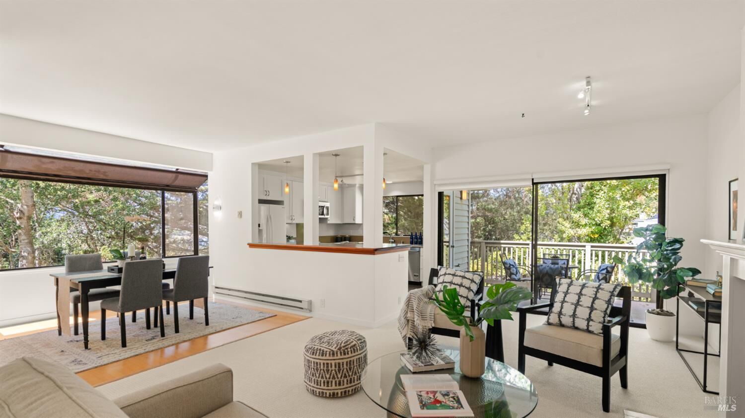 Property Photo:  89 Eucalyptus Knoll Street  CA 94941 