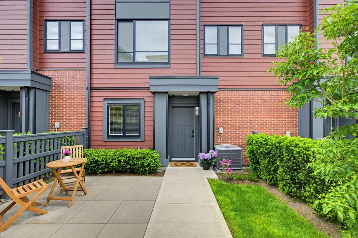 Property Photo:  19897 75A Avenue 42  BC V2Y 3S2 